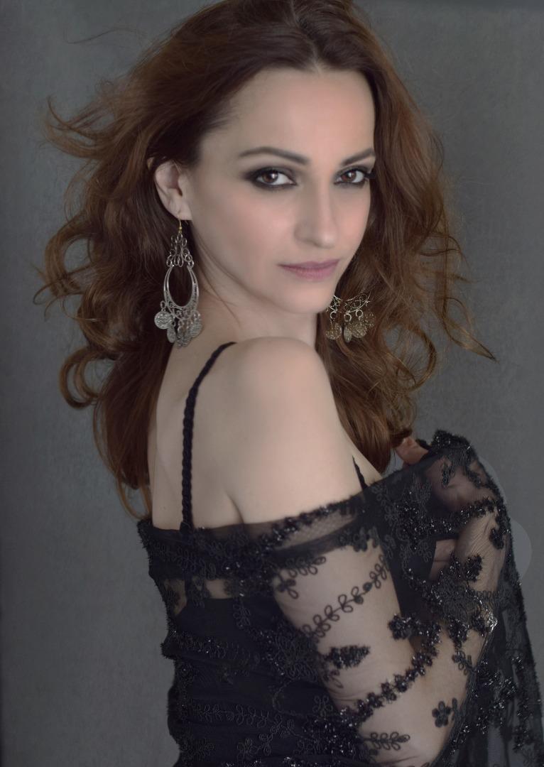 Female model photo shoot of Petra C