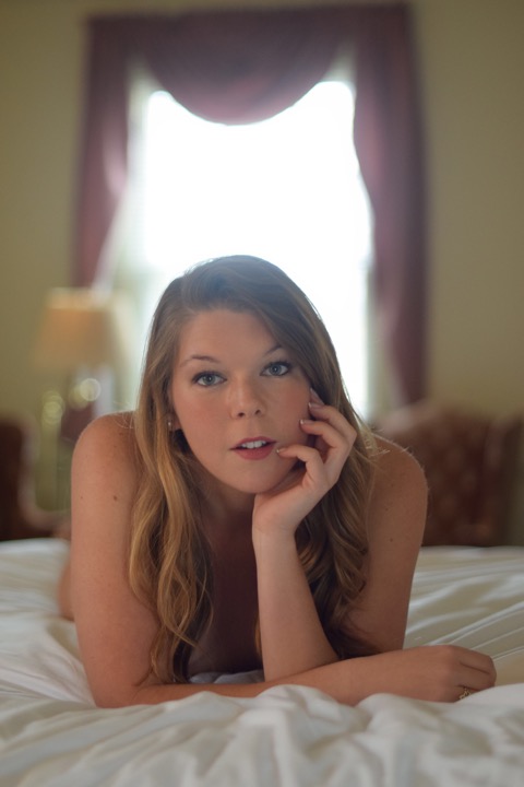 Female model photo shoot of Jessica Ames