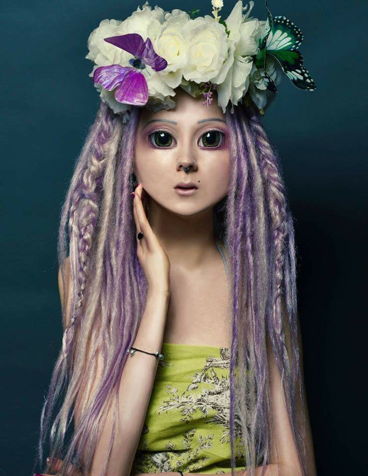 Female model photo shoot of Twodots Hair
