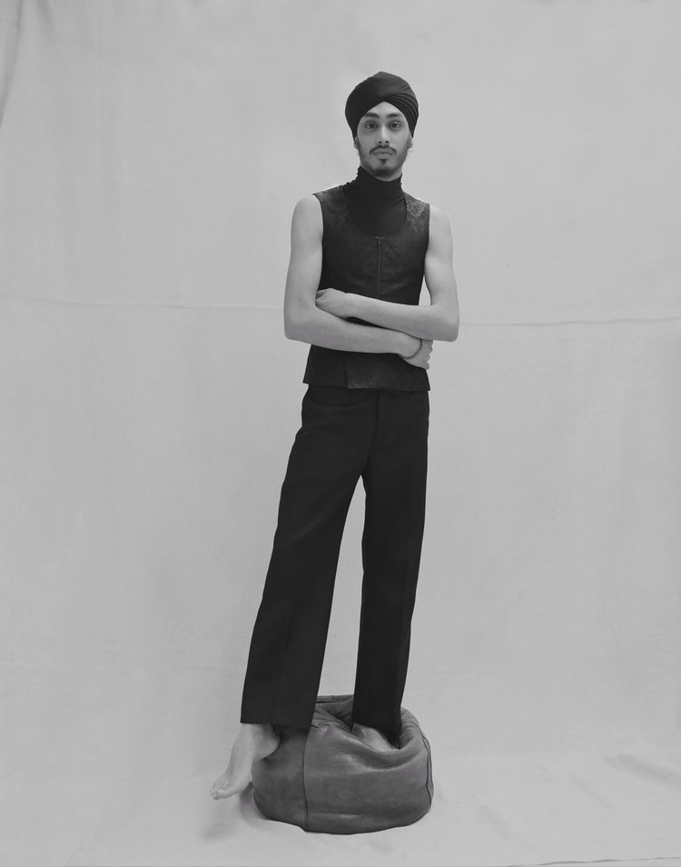Male model photo shoot of KaranjeeGaba