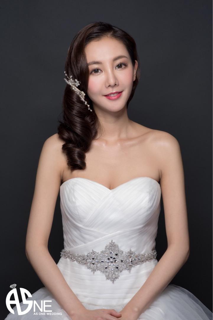Female model photo shoot of Emily T Yang, makeup by KIKI makeup
