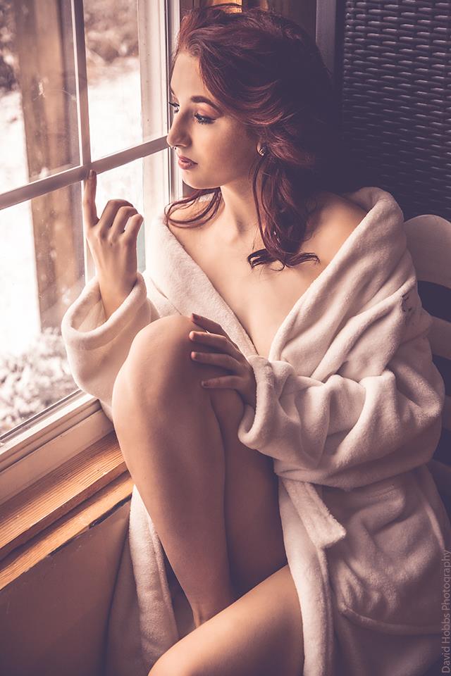 Female model photo shoot of Anne_Preskitt