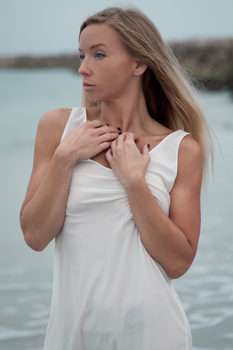 Female model photo shoot of Rachel Ledford in Clearwater Beach