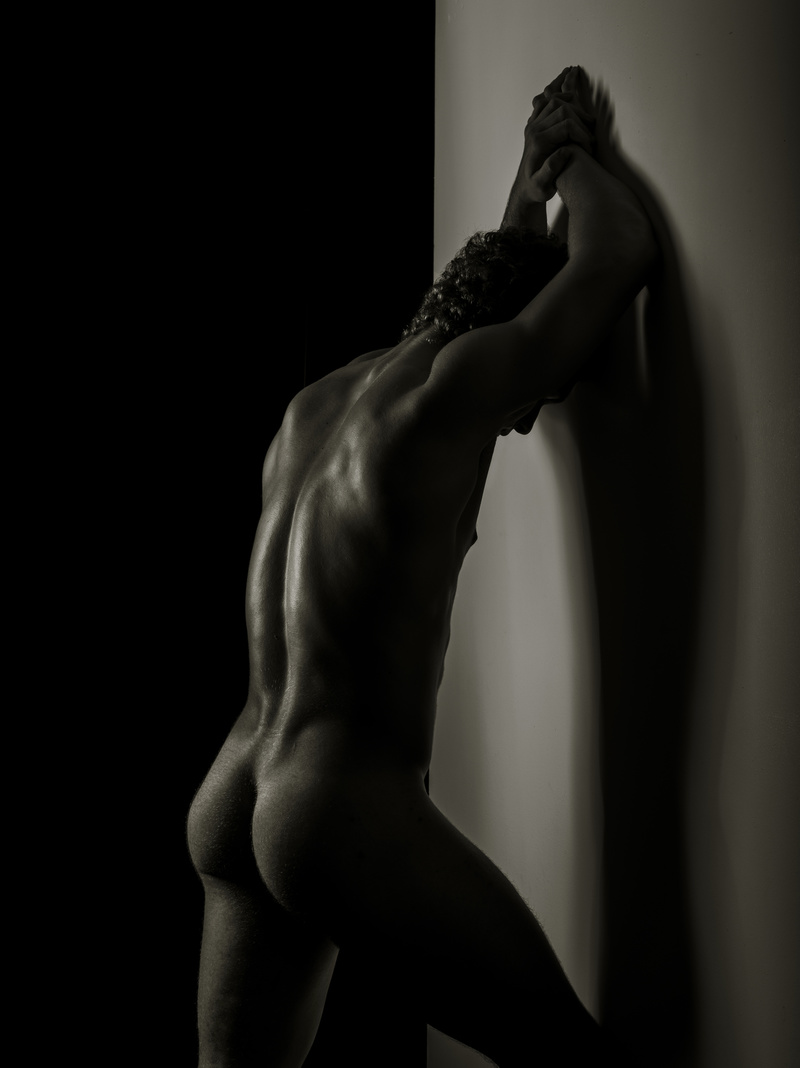 Male model photo shoot of Mat Allen by William Ye in Toronto, Ontario