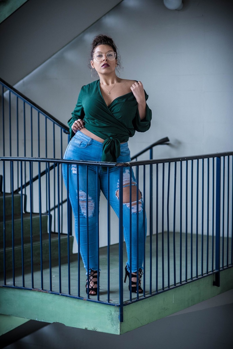 Female model photo shoot of Mercedes_curvymodel