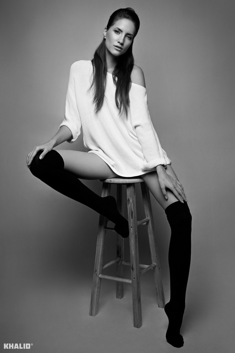 Female model photo shoot of Doora