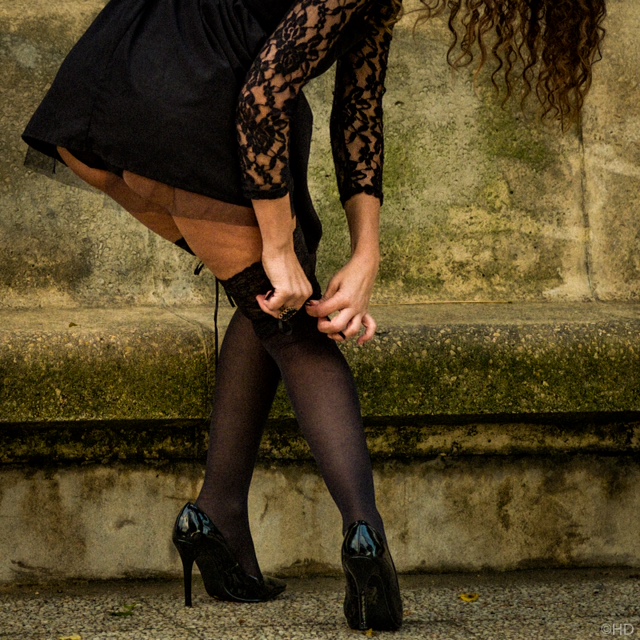 Female model photo shoot of Izia in Paris Pont Neuf