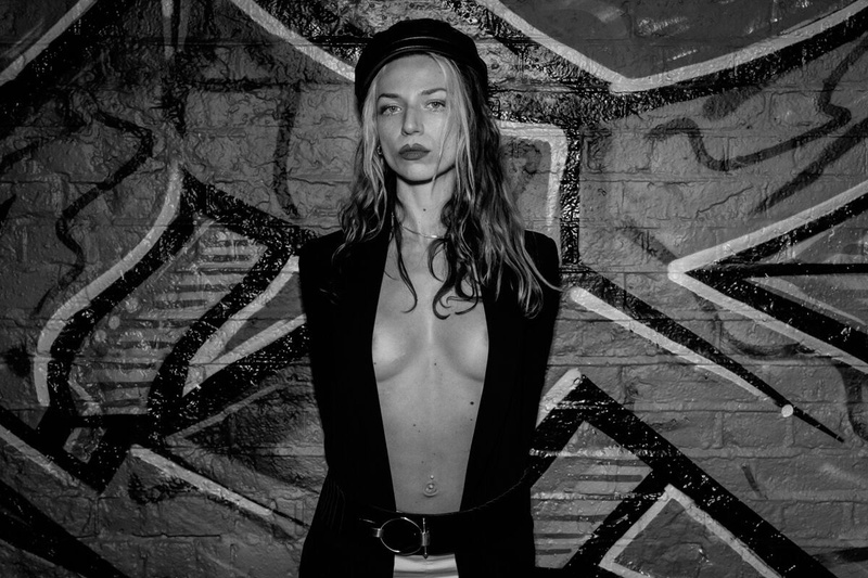 Female model photo shoot of XeniaBlack in London