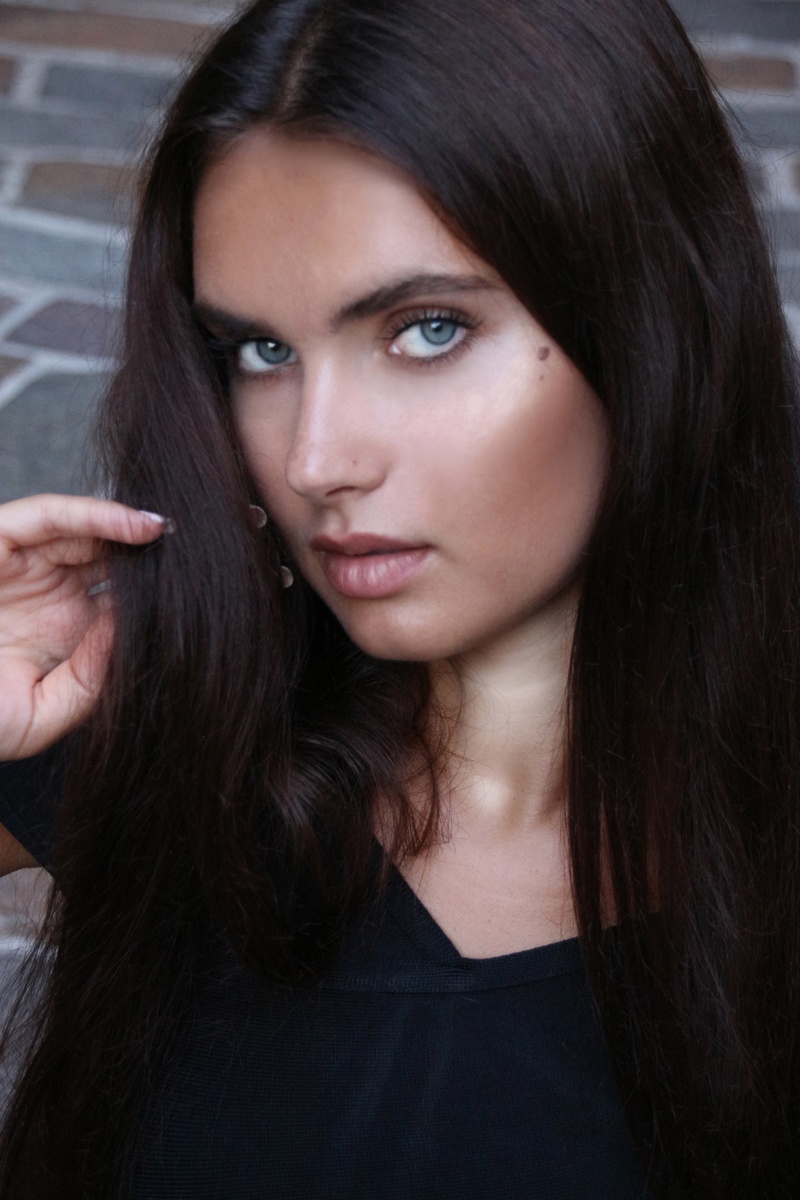 Female model photo shoot of JuliaVakulchik