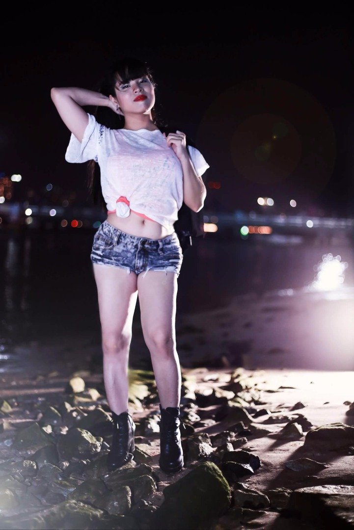 Female model photo shoot of ellakiyomi