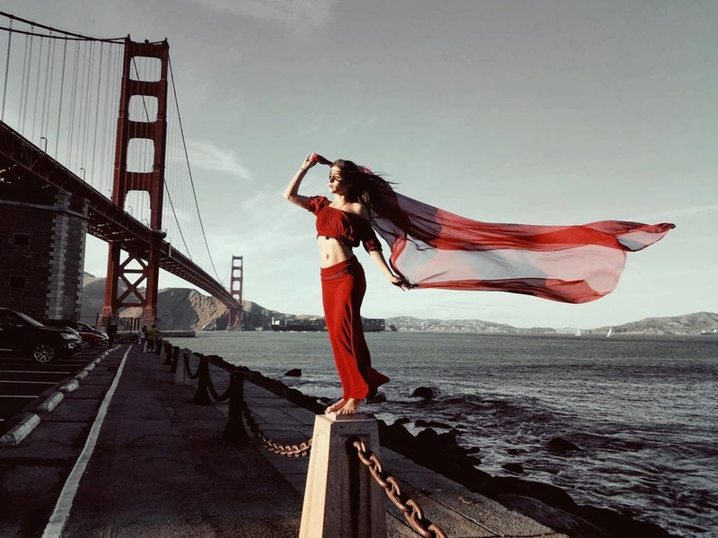 Female model photo shoot of Nicole WildRose in San Francisco