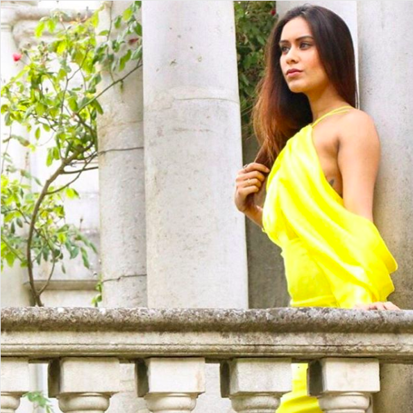 Female model photo shoot of Reena Rai in London