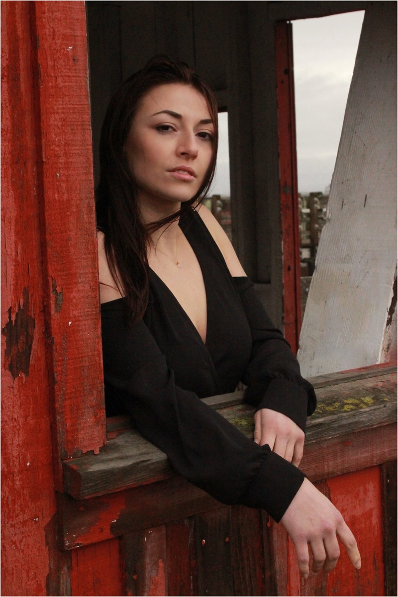 Female model photo shoot of SherillQuinn by Don Robling