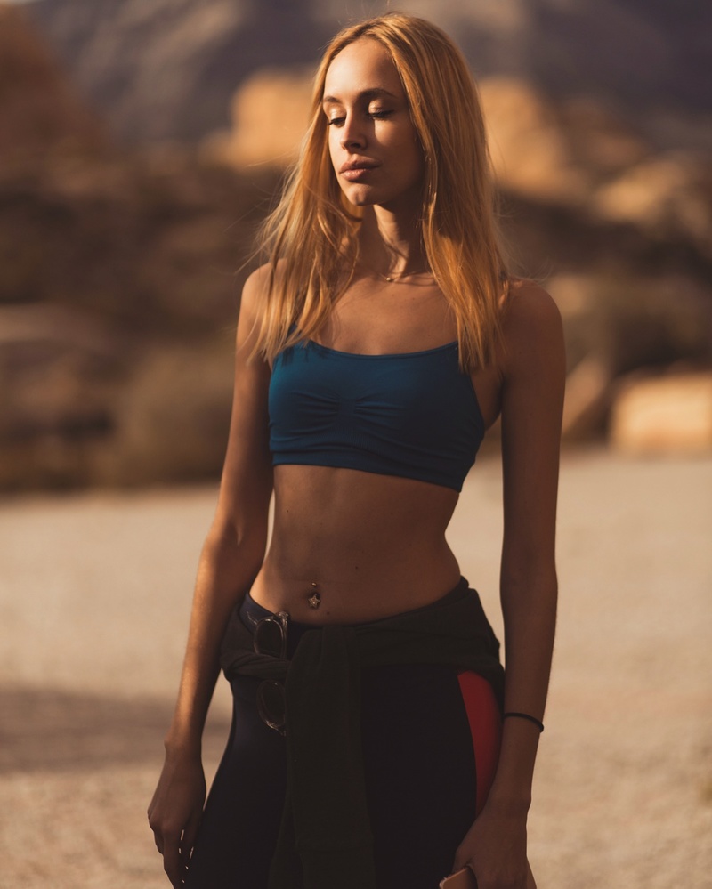Female model photo shoot of Tati K