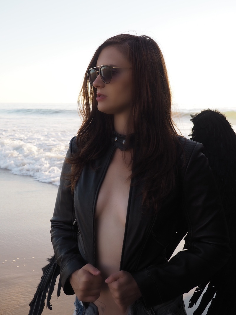 Female model photo shoot of SamanthaLauren in Playa Del Rey Beach