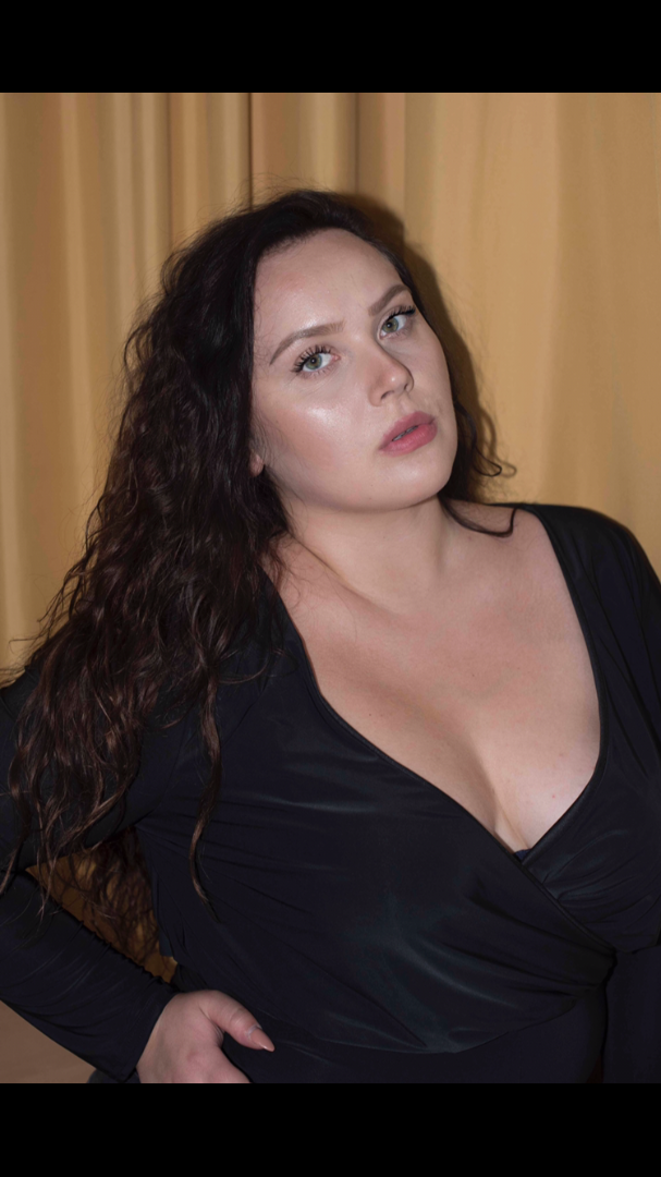 Female model photo shoot of KamilaSiemko