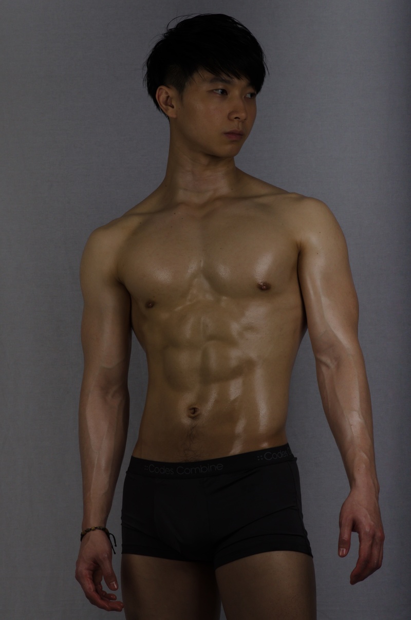 Male model photo shoot of Karsten Richard in osaka