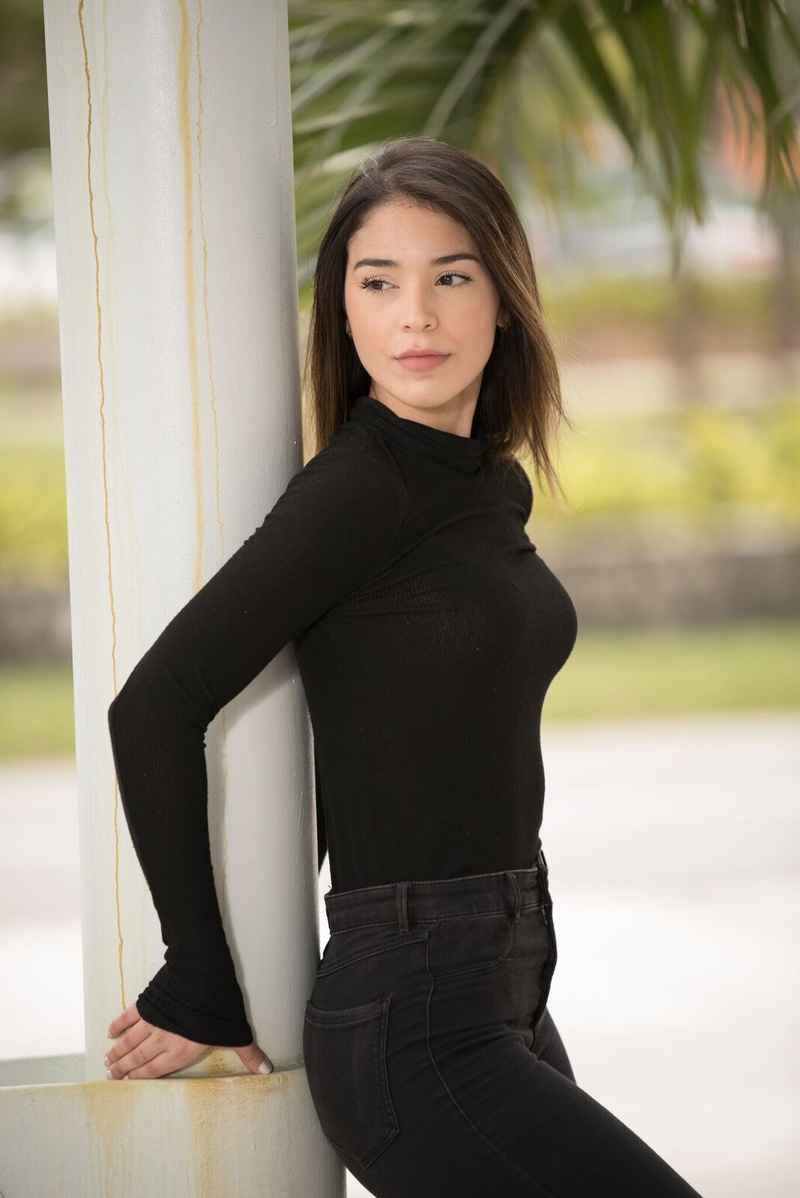 Female model photo shoot of Marlieg in MIAMI