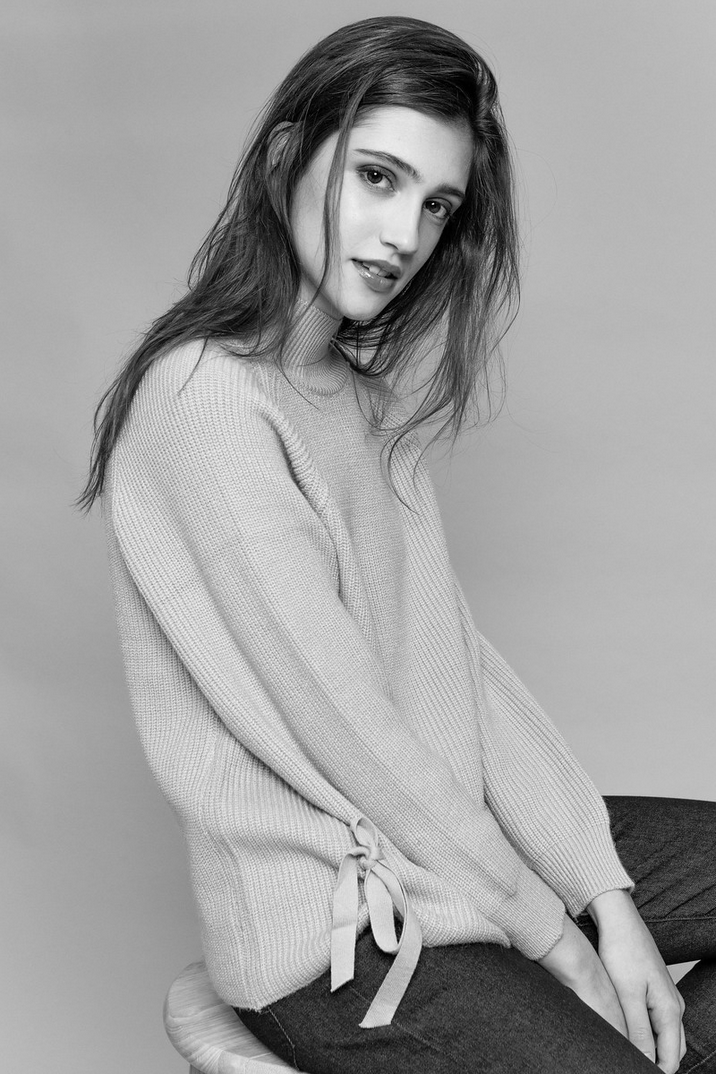 Female model photo shoot of Angi Kwak Photography
