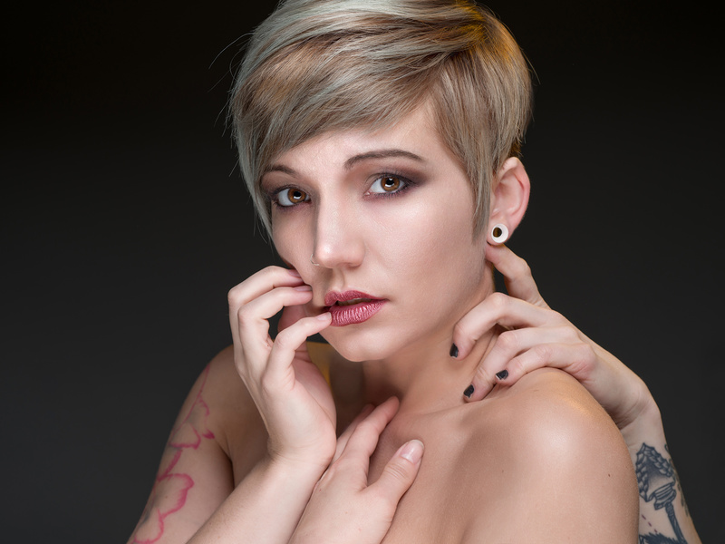 Female model photo shoot of Cade Foxx by Bokehsharp