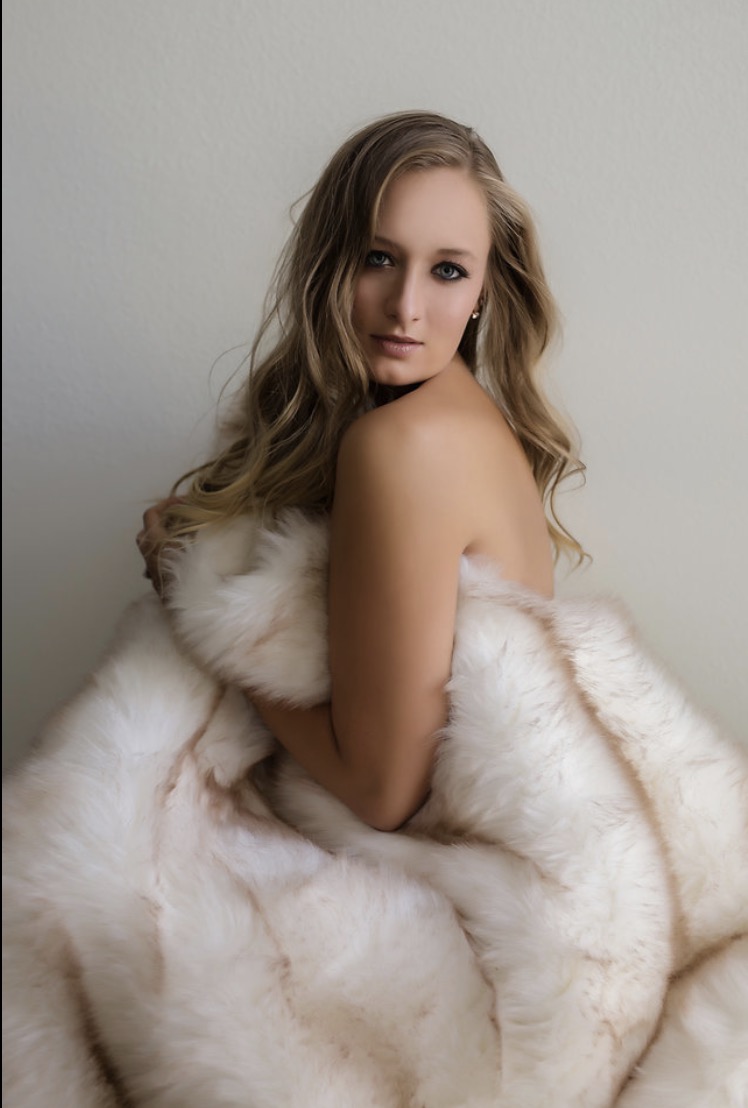 Female model photo shoot of Kizzy Brooke in Mesa, Arizona