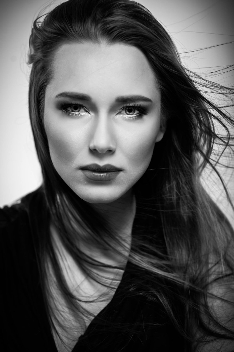 Female model photo shoot of Kateryna Atamanova