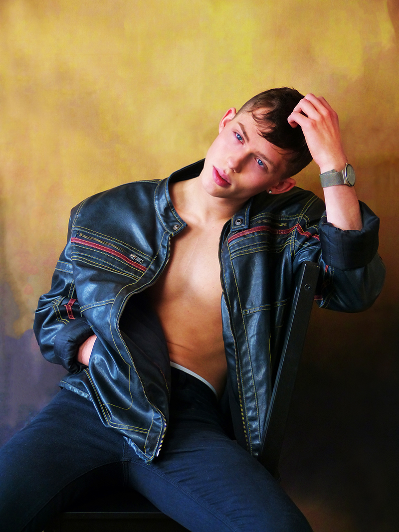 Male model photo shoot of Dan Heffer Photography