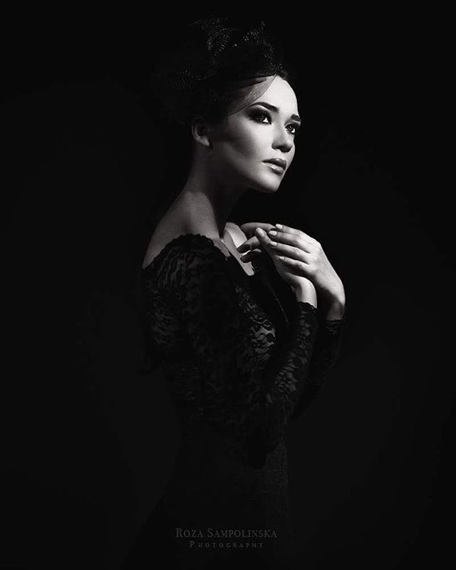 Female model photo shoot of Kateryna Atamanova