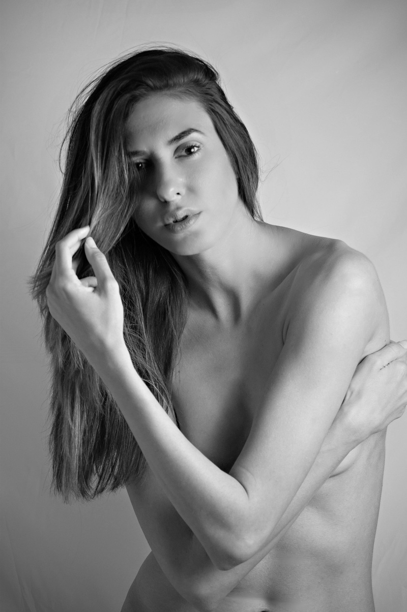 Female model photo shoot of JulliArte