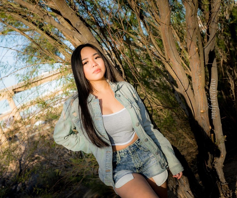 Female model photo shoot of Allanavasquez in Acacia park
