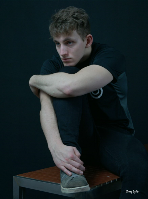 Male model photo shoot of tomaszkloza
