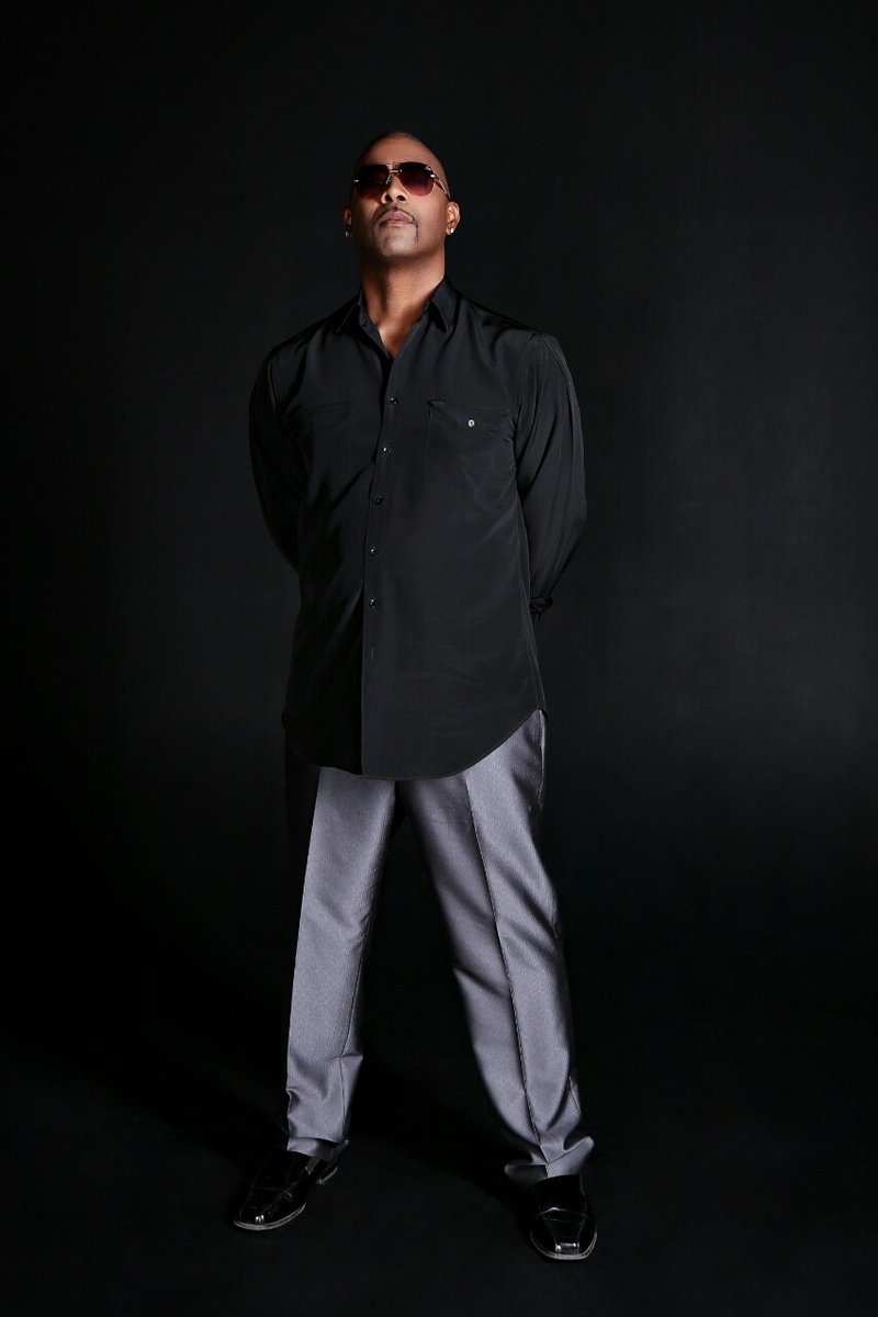 Male model photo shoot of DaVinci Black
