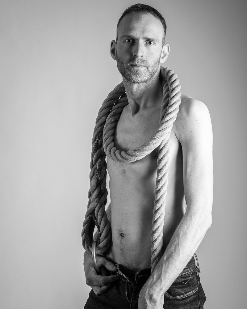 Male model photo shoot of WesleyVR by jorbe