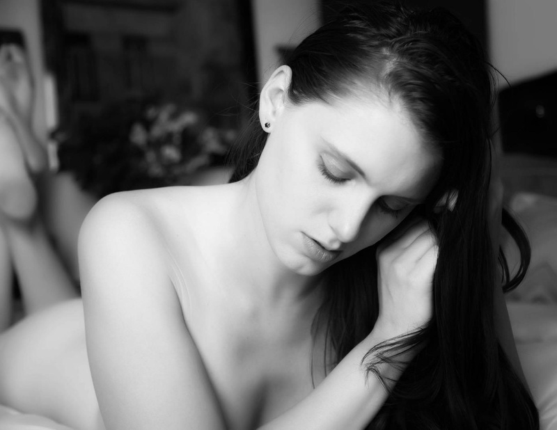 Female model photo shoot of SamanthaLauren by BeautyHeadshots
