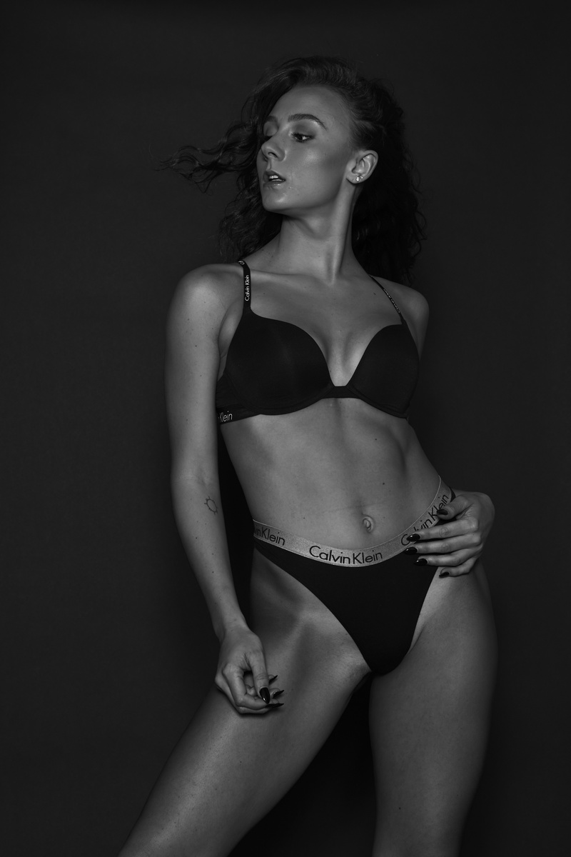 Female model photo shoot of CharlieRayEngelhardt