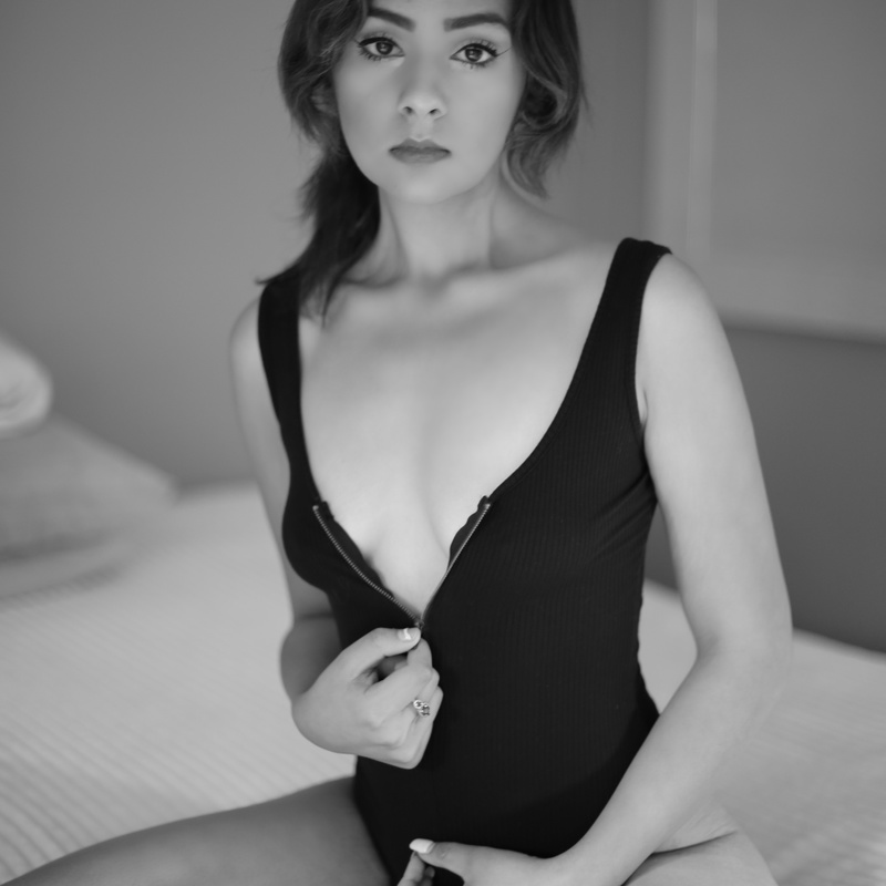 Female model photo shoot of xopriyanka