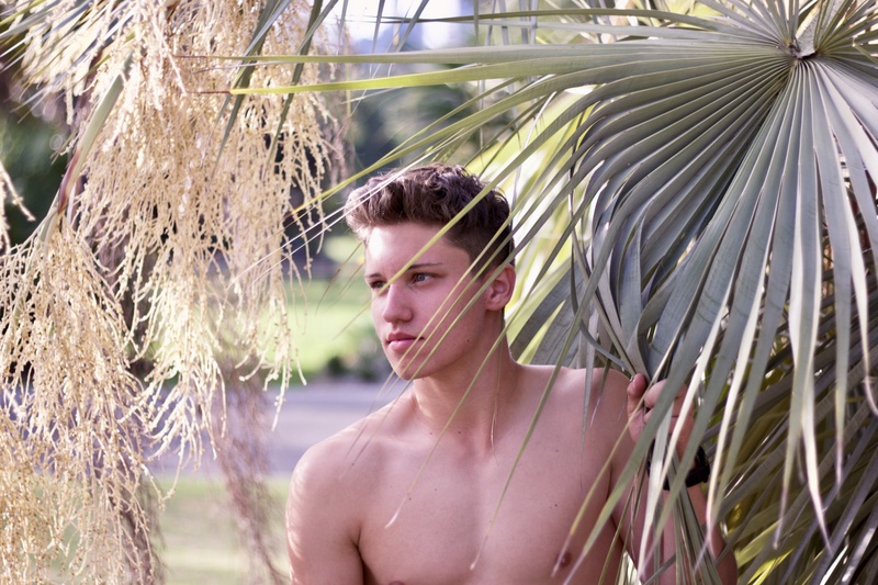 Male model photo shoot of ValentinLeon