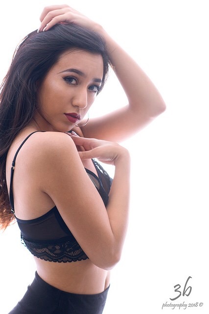 Female model photo shoot of nancyjaquezz