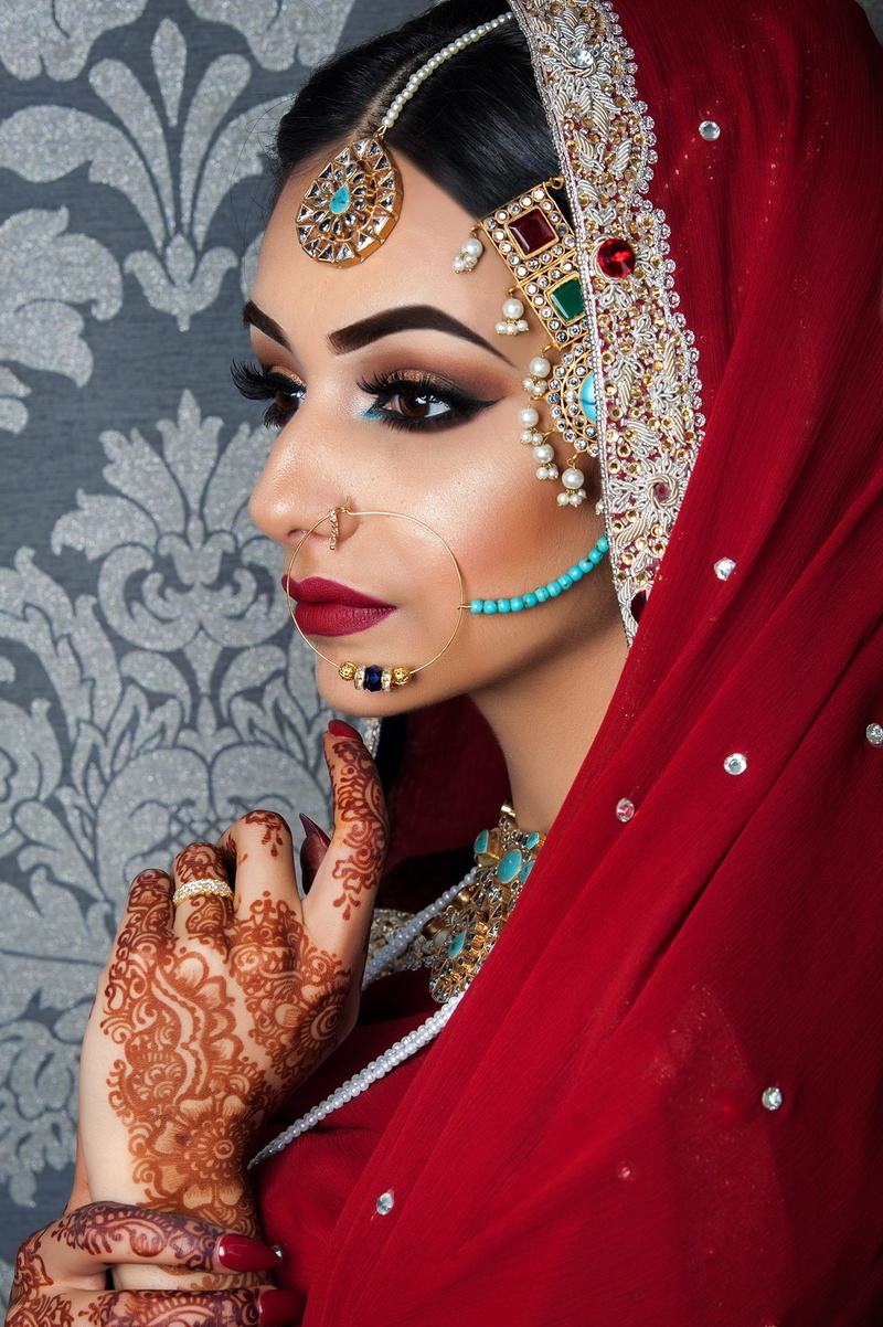 Female model photo shoot of Rukhsana Ahmed  in Glasgow