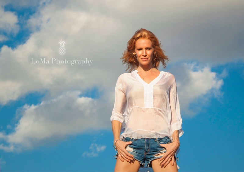 Female model photo shoot of Airin Aquarius