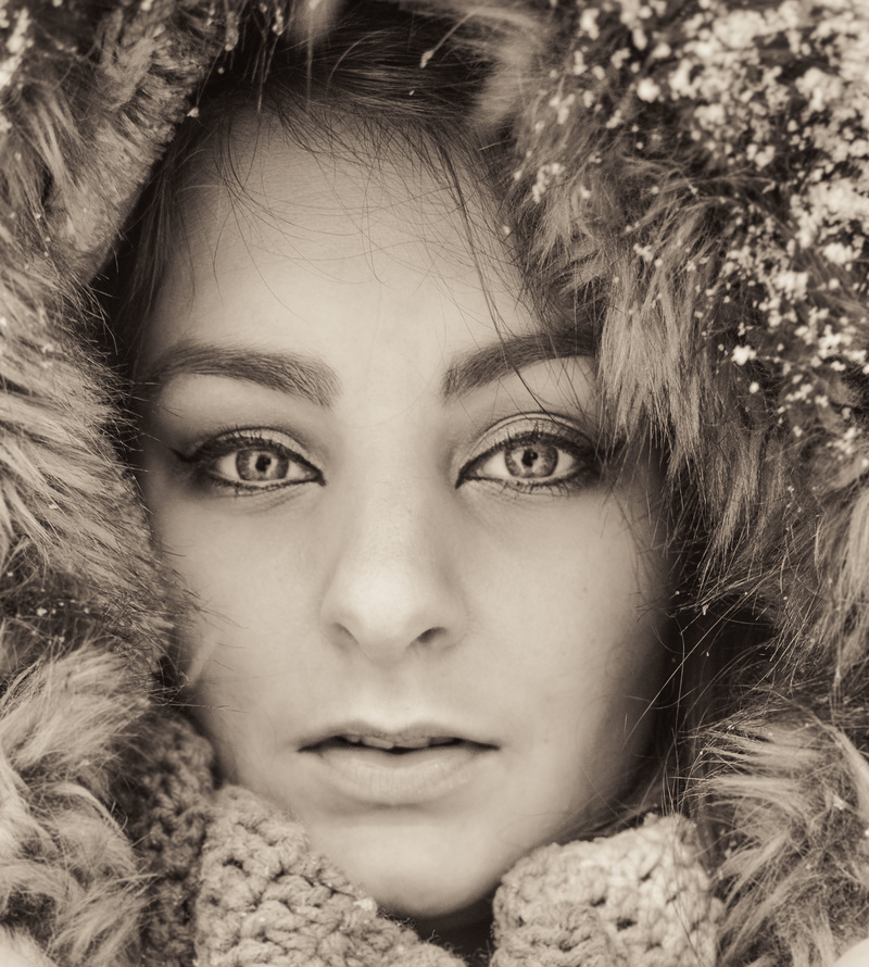 Female model photo shoot of Lindsay_Brackett