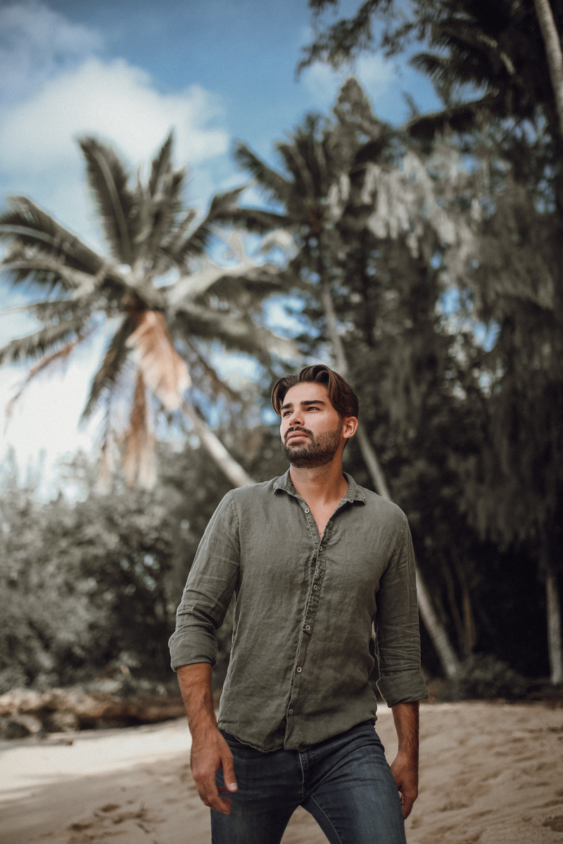 Male model photo shoot of Vittorio_Savcenco in Hawaii
