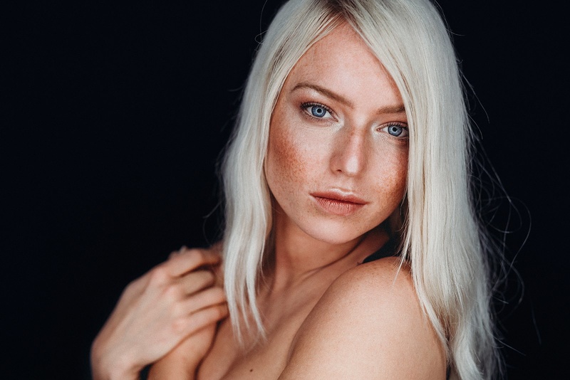 Female model photo shoot of Marit de la Vera