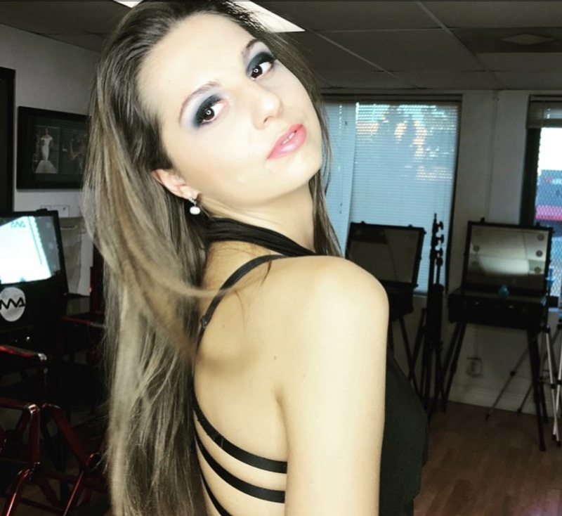 Female model photo shoot of DariaYurijevna