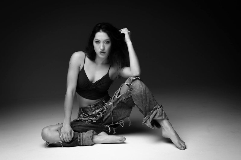 Female model photo shoot of Lucy Tyler