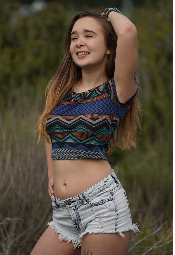 Female model photo shoot of Sunshine321