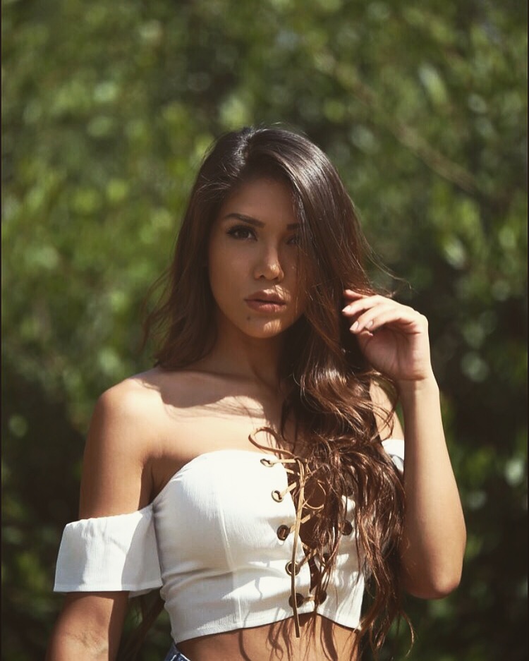 Female model photo shoot of Alyshia Valdez