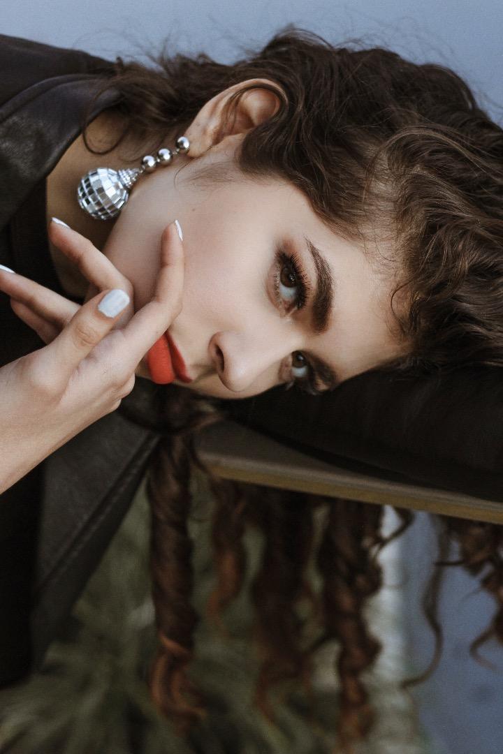 Female model photo shoot of beccakcolon