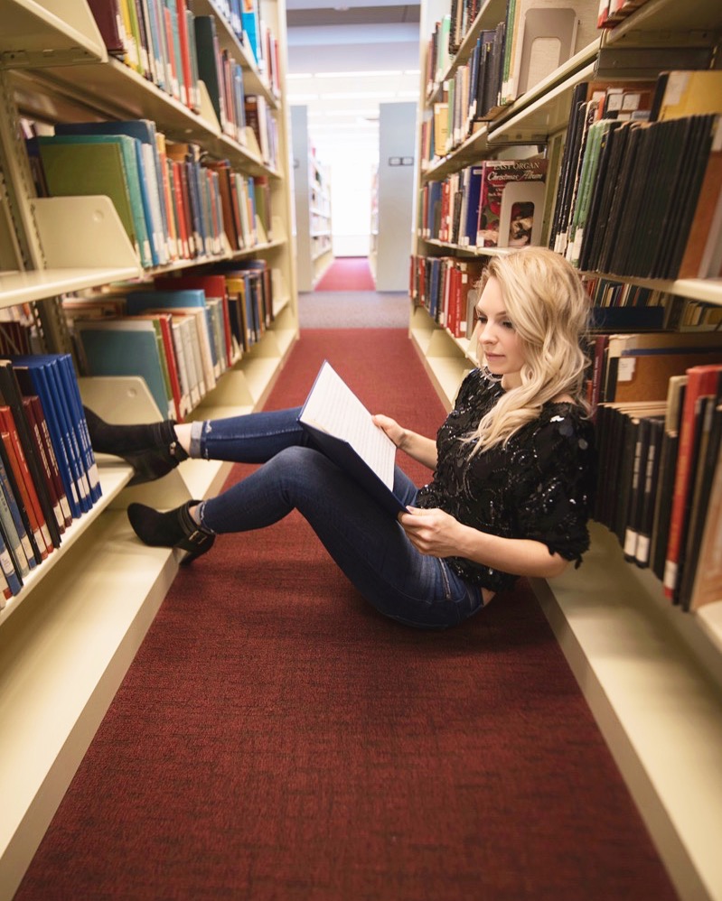 Female model photo shoot of ursulak in Kansas City Library