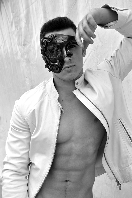 Male model photo shoot of rickyangelo in Miami, Fl